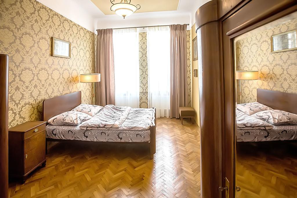 Gorgeous Apartments In Historical Center Of Lvov Exteriör bild
