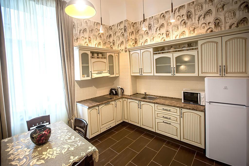Gorgeous Apartments In Historical Center Of Lvov Exteriör bild
