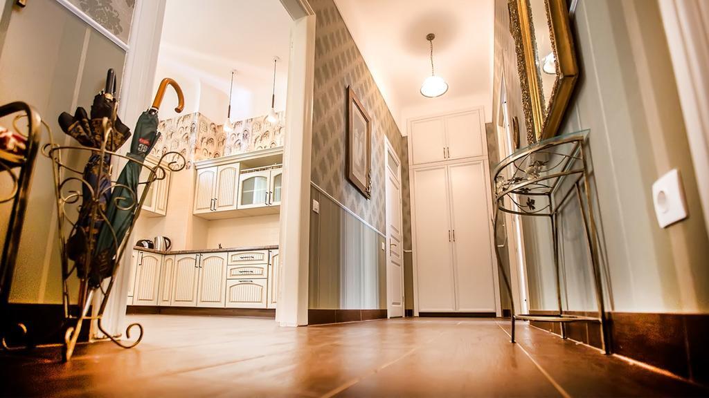 Gorgeous Apartments In Historical Center Of Lvov Exteriör bild